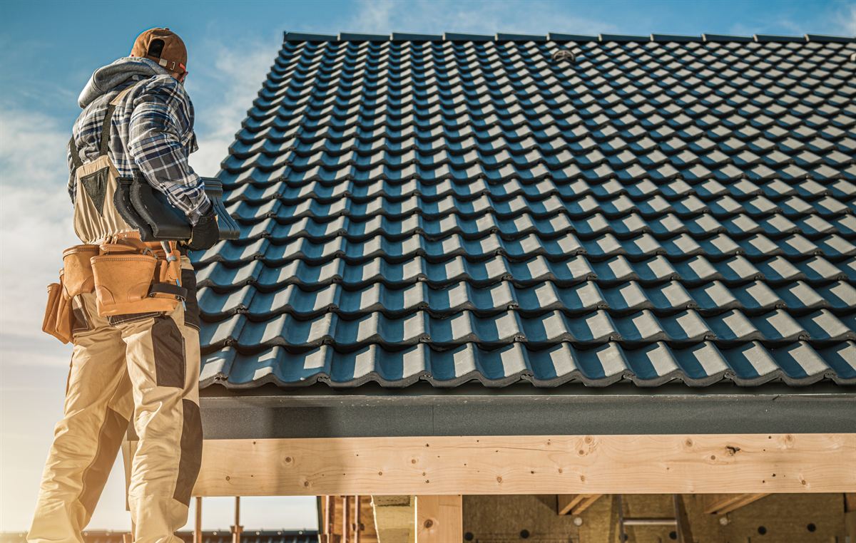 Faîtage toiture : scellé ou ventilé, prix 2026
